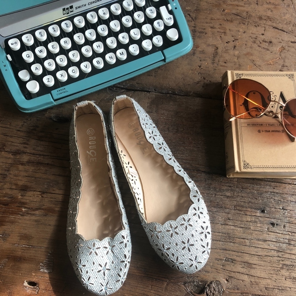 Rouge Helium Silver Gemstone Flats 8.5